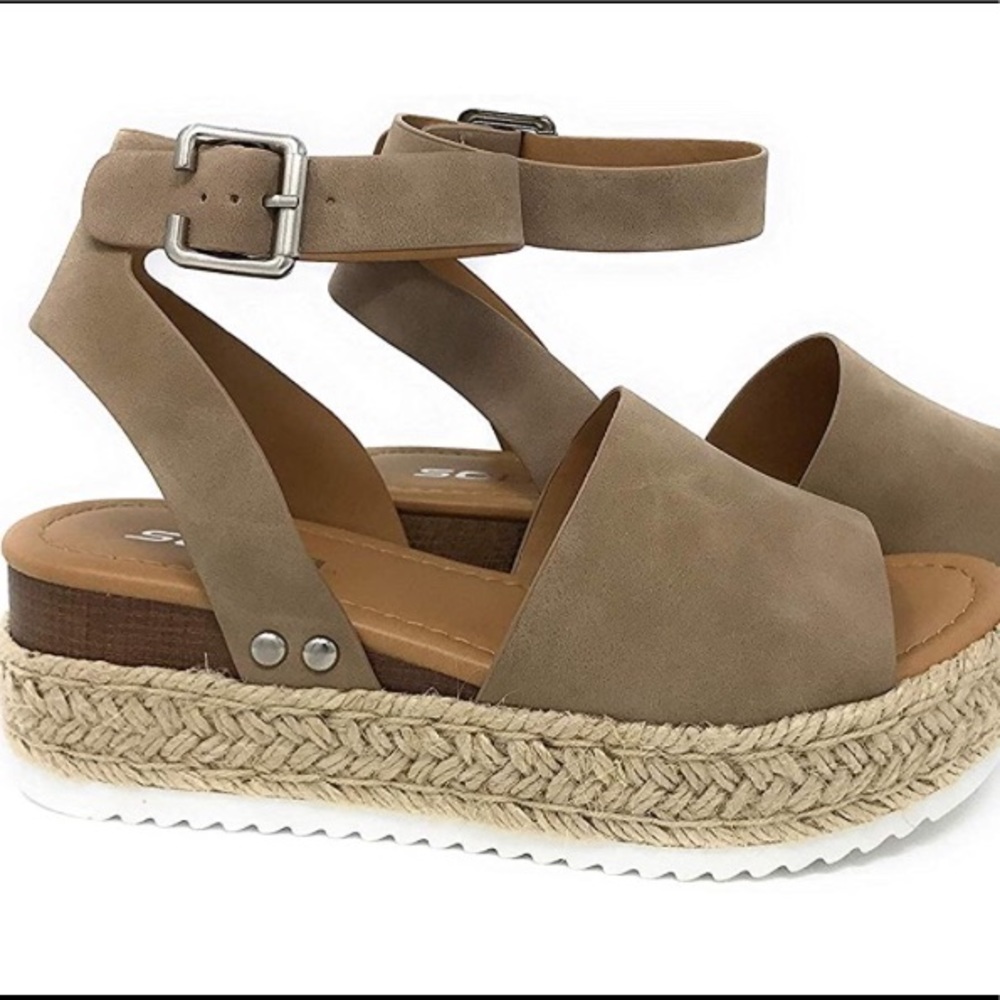 Super cute sandals!!
